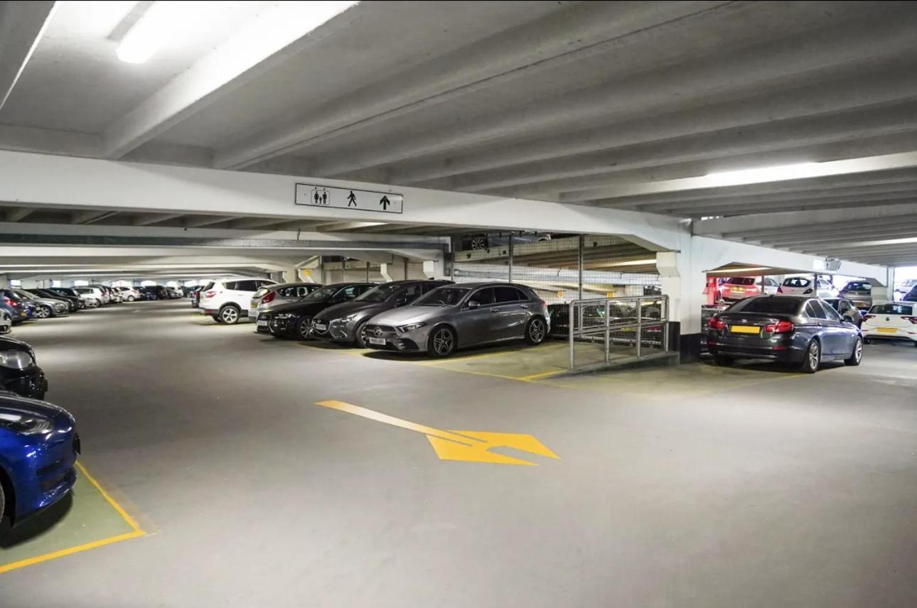 Central Leeds Dock Apt, Free Secure Parking! 2 Bed Ngoại thất bức ảnh