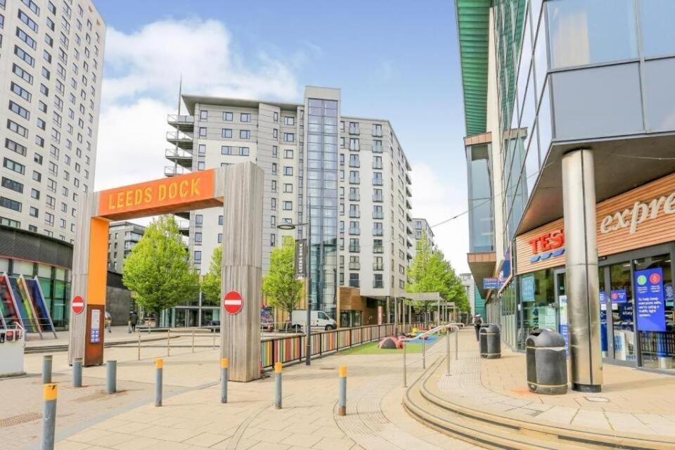 Central Leeds Dock Apt, Free Secure Parking! 2 Bed Ngoại thất bức ảnh