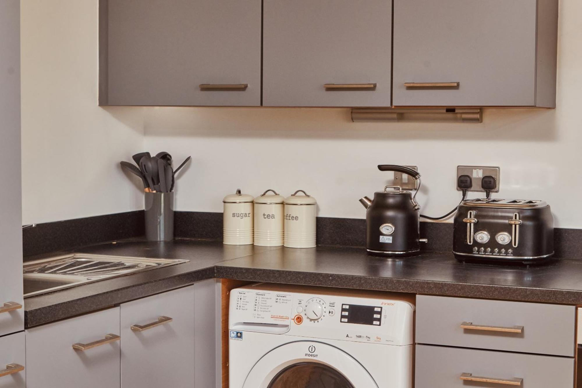 Central Leeds Dock Apt, Free Secure Parking! 2 Bed Ngoại thất bức ảnh